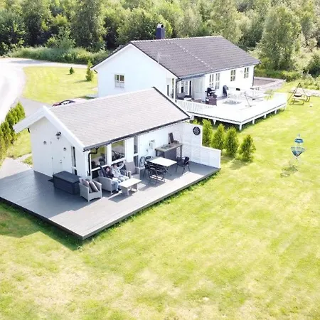 Casa de Férias Ved Sjoen Tomra